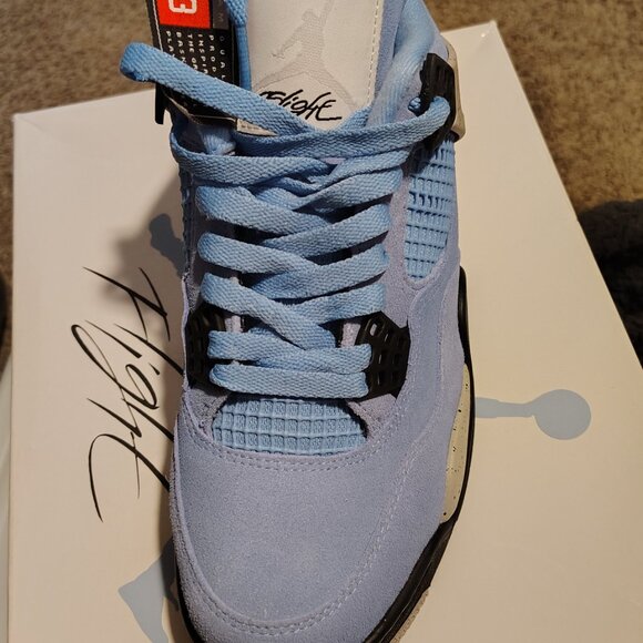 Jordan retro 4 unc main image 4